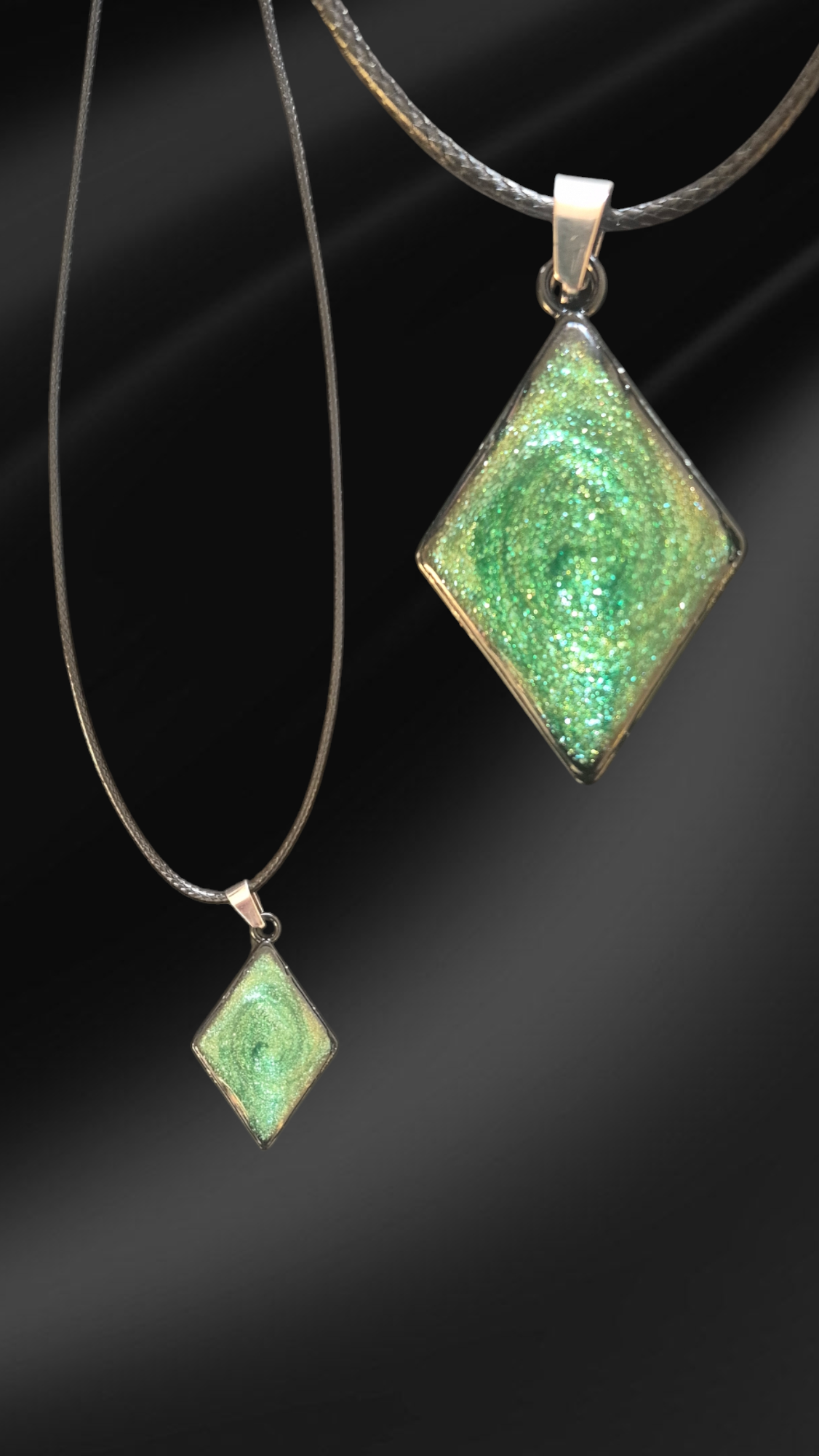 Green & Gold Diamond Shaped Pendant Necklace